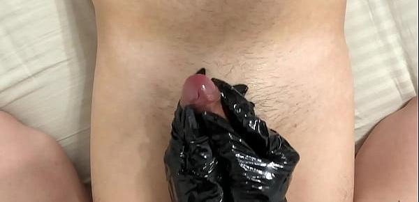 Sexy Queen Makes Handjob in Latex Gloves